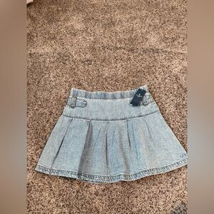NWT Abercrombie Kids Girls Pleated Light Wash Denim Skort - Size 15/16